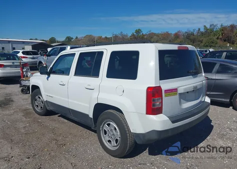 2014 Jeep Patriot Sport z USA, uszkodzony, nr VIN 1C4NJPBB8ED758825